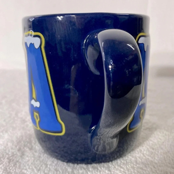 Vintage Navy Blue Ceramic Alaska Eight  Stars Of Gold On A Field Of Blue Mug - Picture 7 of 15